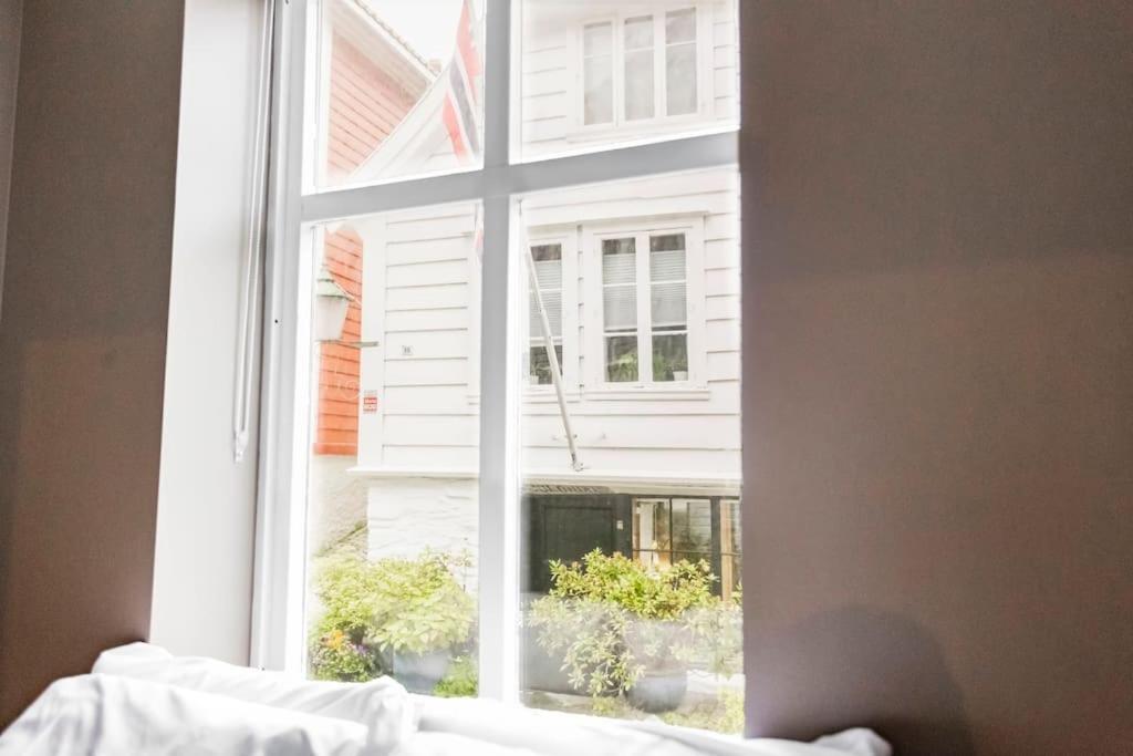 New! Modern Apartment In Historic Area Of Bergen! Extérieur photo