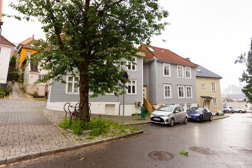 New! Modern Apartment In Historic Area Of Bergen! Extérieur photo