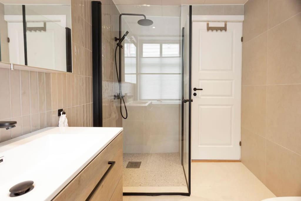 New! Modern Apartment In Historic Area Of Bergen! Extérieur photo